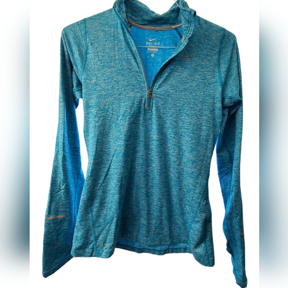 Women’s Nike Element Dri-Fit Quarter Zip Pullover